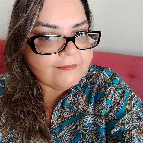 Vídeos pornôs com Travesti Se Masturbando .